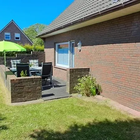 Holiday home Neu! Nordseeferienhaus Ostfriesen-glueck Dornum